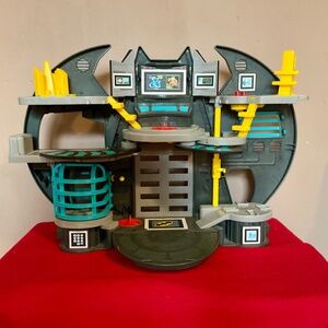 Imaginext DC Batman Batcave Playset